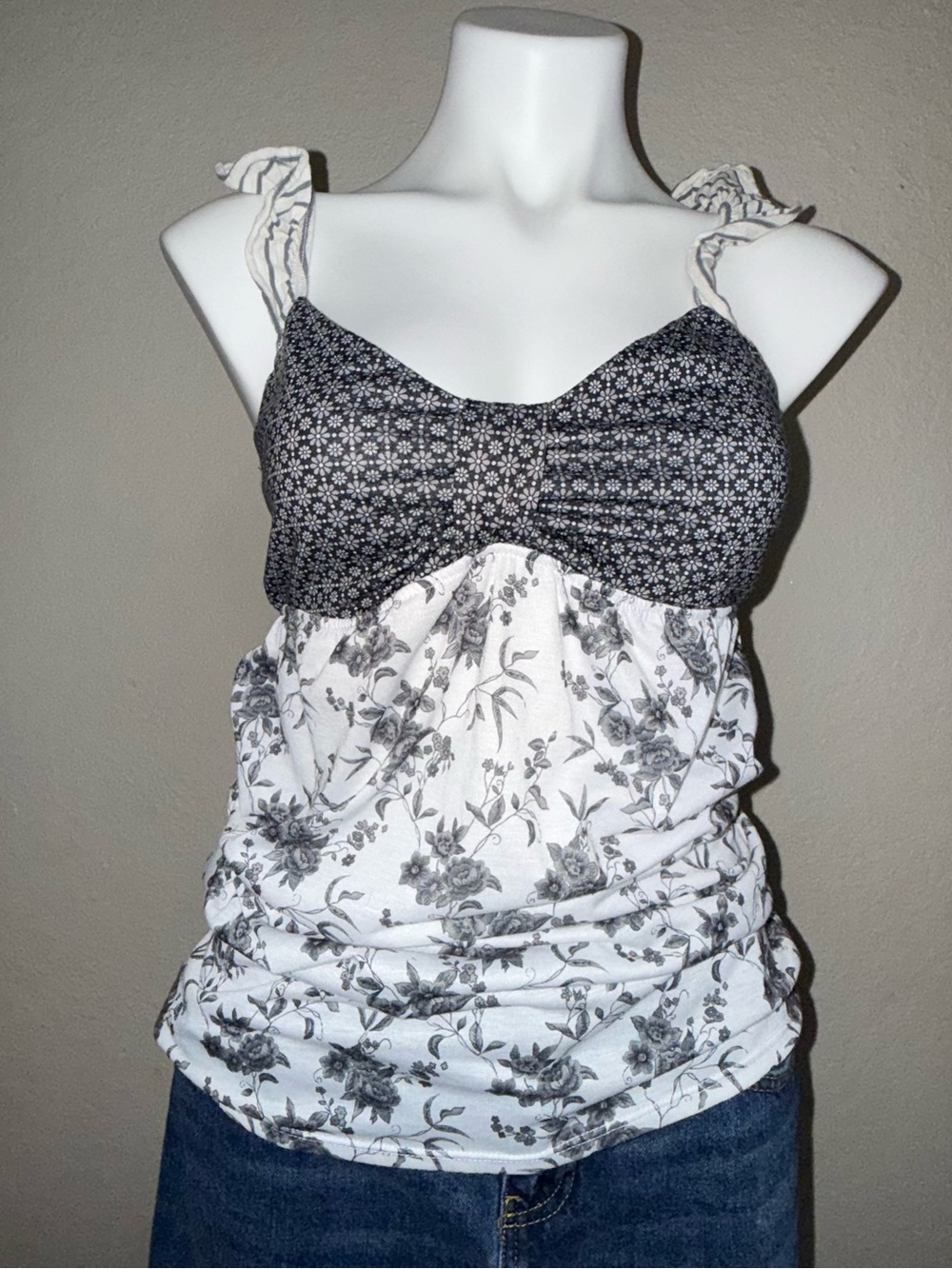 FANG Women's Floral Tank Top with Printed Bust